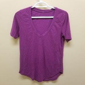 Lululemon v-neck tshirt